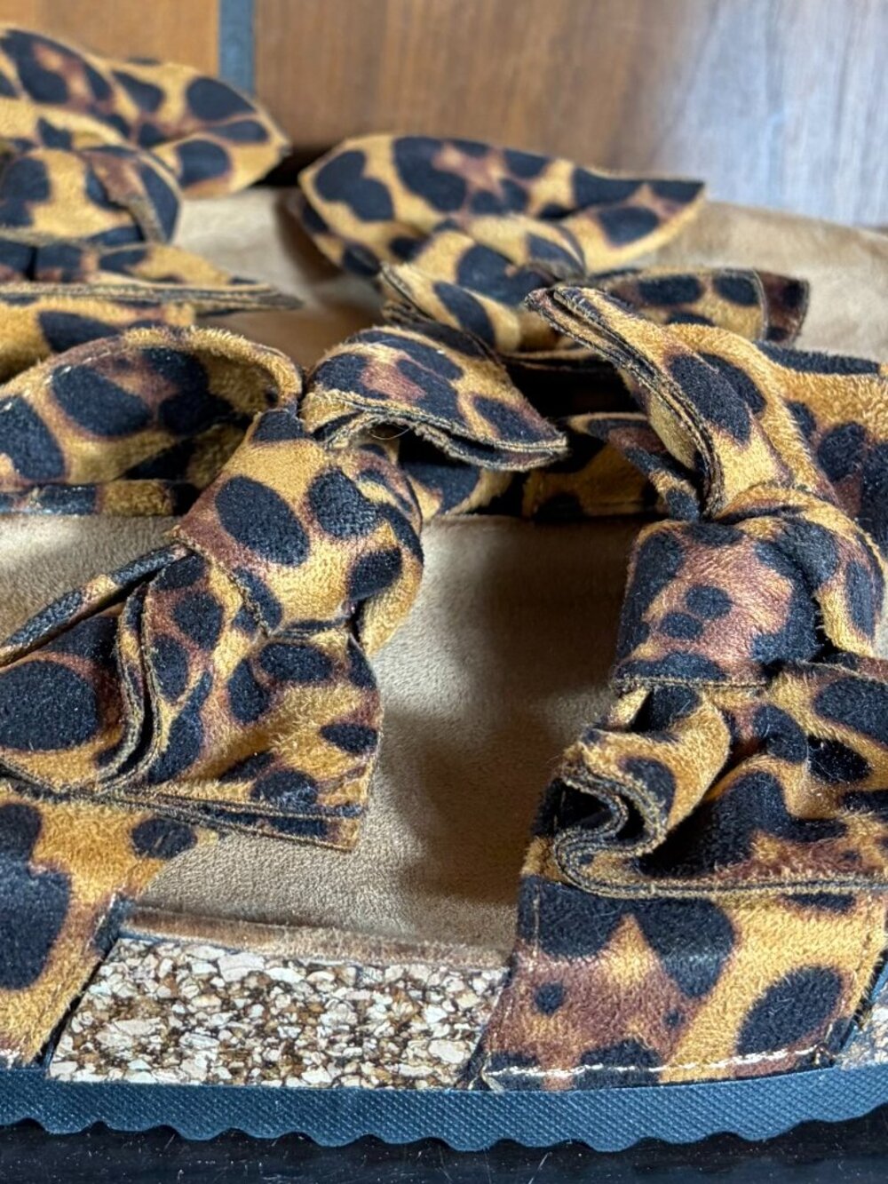 Forever Link Fiercely Feminine Leopard Bow Slide Sandals "Berks 29 Style" Sz 6.5
